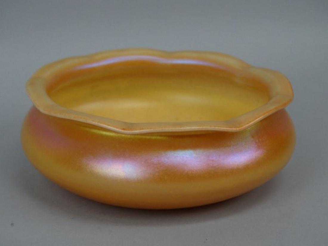 Quezal Art Glass Low Bowl (1 of 4)