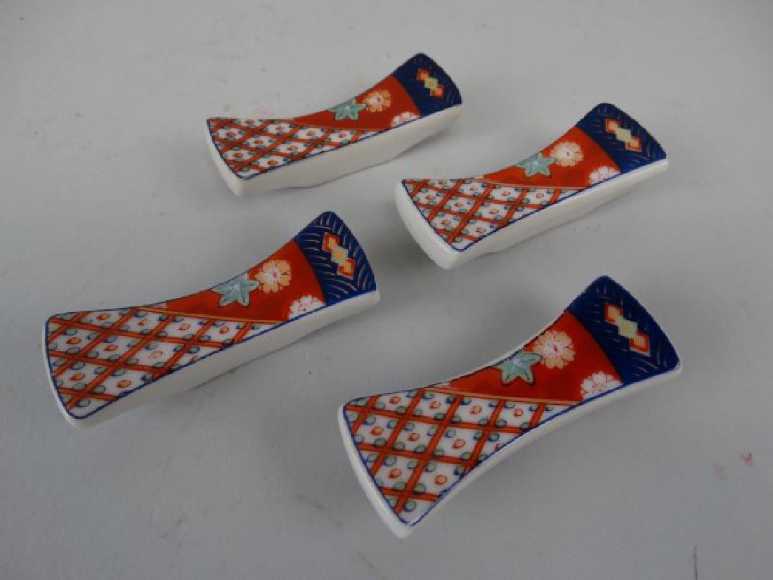 Lot of 4 Imari Chopstick Rests (1 of 3)