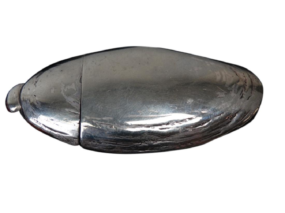 Art Nouveau Sterling Silver Clam Match Safe (1 of 5)