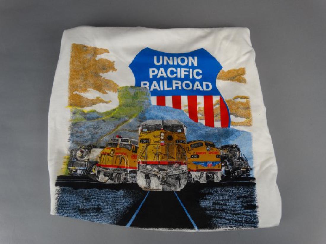 Size XL Union Pacific Railroad T-Shirt (1 of 1)