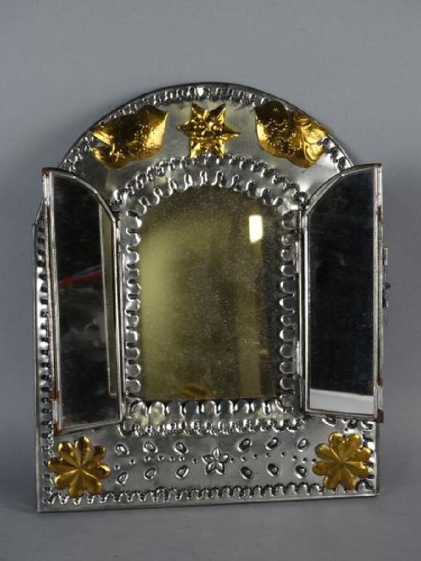 Hammered Metal Wall Mirror: Hammered Metal Wall Mirror Size : 10.5" H