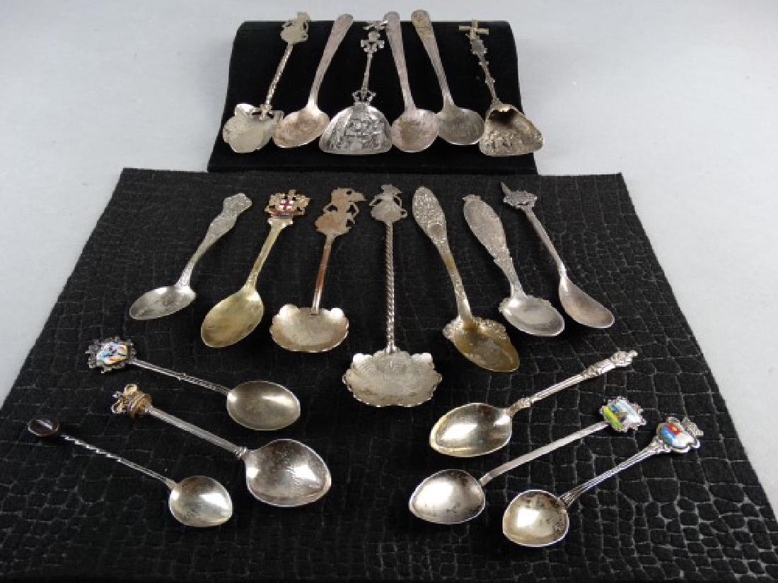 Assorted Lot of 19 Collectible Spoons (1 of 5)