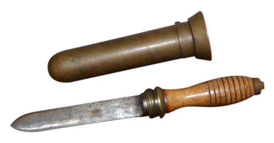 WWII U.S. Navy Mark V Hard Hat Divers Knife: WWII US NAVY MARK V HARD HAT DEEP SEA DIVERS KNIFE SIZE: 13 1/4" L x 6 1/2" Blade PROVENANCE: Property from the private estate collection of a Peruvian gentleman; Houston, Texas.