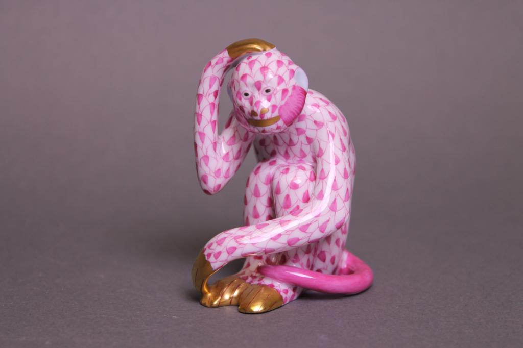 Herend Sitting Monkey: 3" H x 2 3/4" L