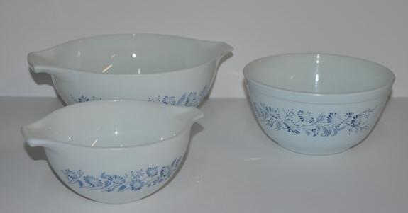 3 Pc. Pyrex Colonial Mist Mixing Bowls: #402, 441 & 443