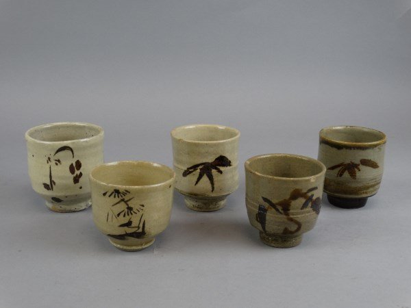 Lot of 5 Japanese Studio Art Pottery Cups (1 of 4)