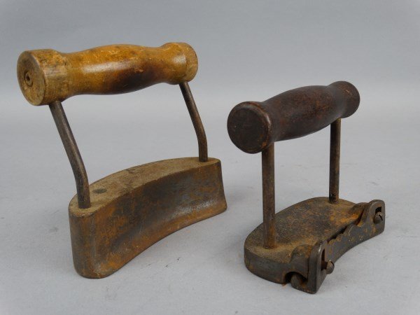 Lot of 2 Hat Brim Irons: Lot of 2 Hat Brim Irons Size : 4.75" T on largest.