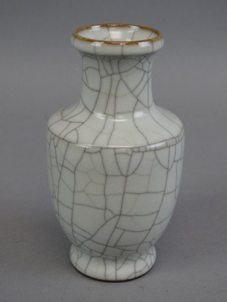 Chinese Crackle Glazed Vase (1 of 3)