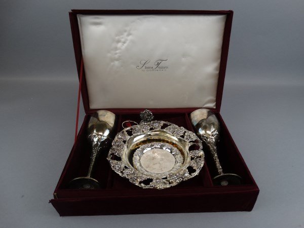 Godinger Silver Plated Wine Set: Godinger Silver Plated Wine Set, including 2 wine goblets, wine bottle tray and stopper, 12 coasters in a box..