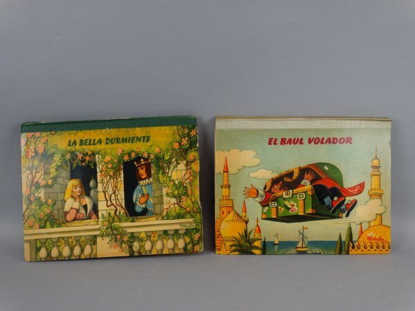 Lot of 2 Vintage Pop-Up Books (1 of 6)