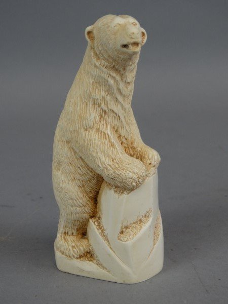 Alabaster Carving of Bear: Alabaster Carving of Bear Size : 4.25" T