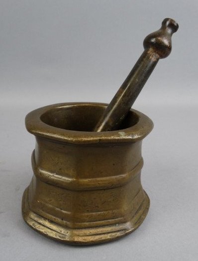 Heavy Brass Mortar & Pestle (1 of 5)