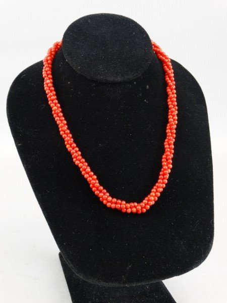Red Coral Necklace (1 of 3)