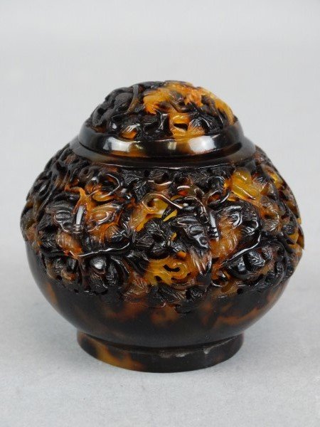Carved Tortoise Shell Container (1 of 5)