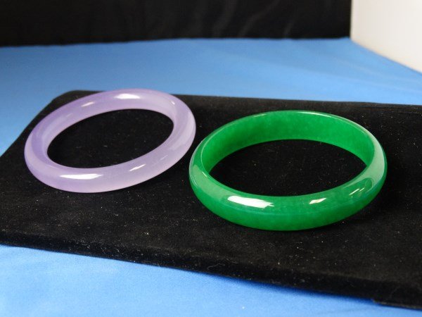 Lot of 2 Jade Bangles (1 of 3)
