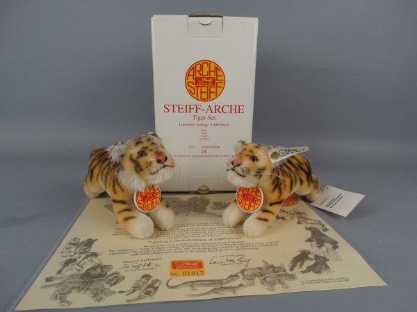 Steiff Ark - Tigers Set (1 of 3)