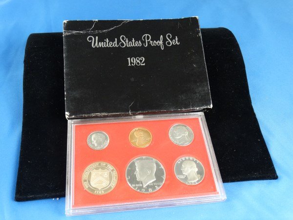 1982 U.S. Mint Proof Set (1 of 1)