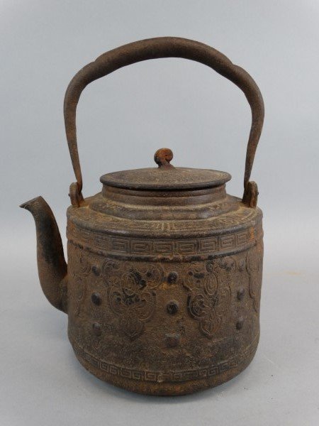 Japanese Iron Tea Pot (1 of 3)