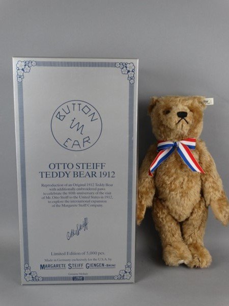 Steiff Otto Steiff Teddy Bear: Steiff Otto Steiff Teddy Bear, limited edition 5,000. Replica of 1912 Bear.