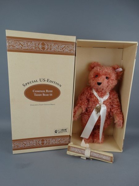 Steiff U.S. Edition Compass Rose Teddy Bear 44: Steiff U.S. Edition Compass Rose Teddy Bear 44, limited edition 3,500,