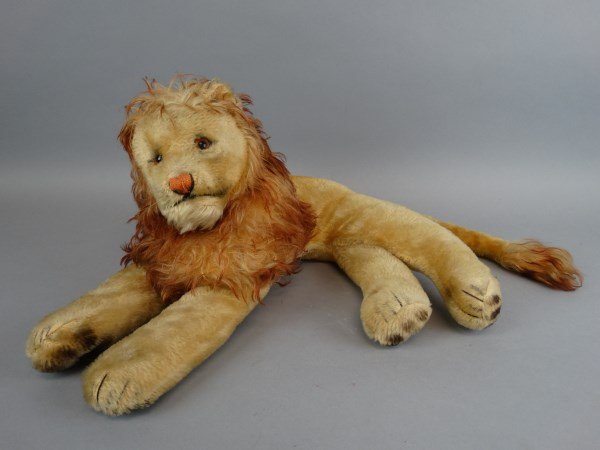 Vintage Steiff Lion (1 of 5)