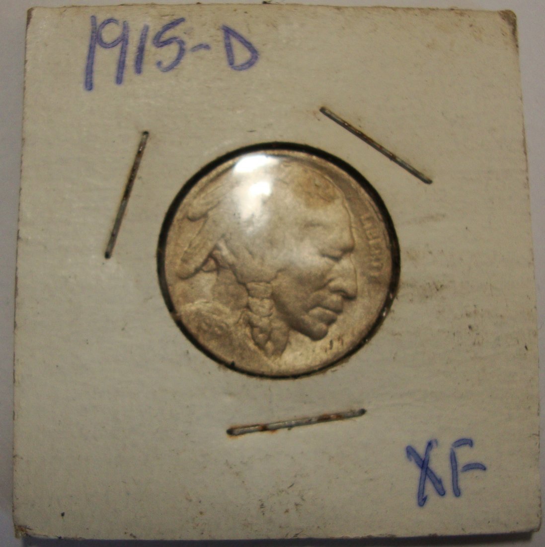 1915 D  Buffalo Nickel 5c XF (1 of 2)