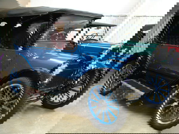 1916 Chevy 490 Touring - NO RESERVE: The series 490 was the entry level model for Chevrolet in 1916 and gained its name based upon the low sticker price of $490. The company billed it as The Product of Experience, and standard equipment