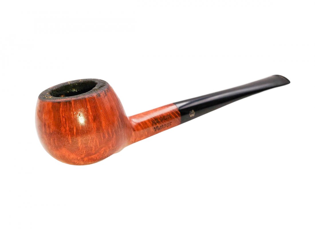 Hilson Vintage Smooth Apple Bowl Pipe #430 -: Smooth finish, apple style with an acrylic stem. Made in Holland. Provenance The Bruce Cohn Collection. Minimal wear and handling, rim darkening, and light tarring as expected with a much enjoyed used