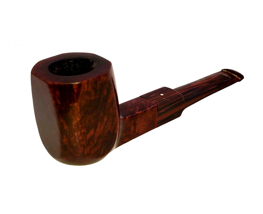 Dunhill White Spot Chestnut Four Panel #4224: Smooth finish, Four Panel Billiard style bowl, in chestnut with straight Cumberland stem.Made in England. Provenance The Bruce Cohn Collection. Gently wear and handling, moderate rim darkening as expe