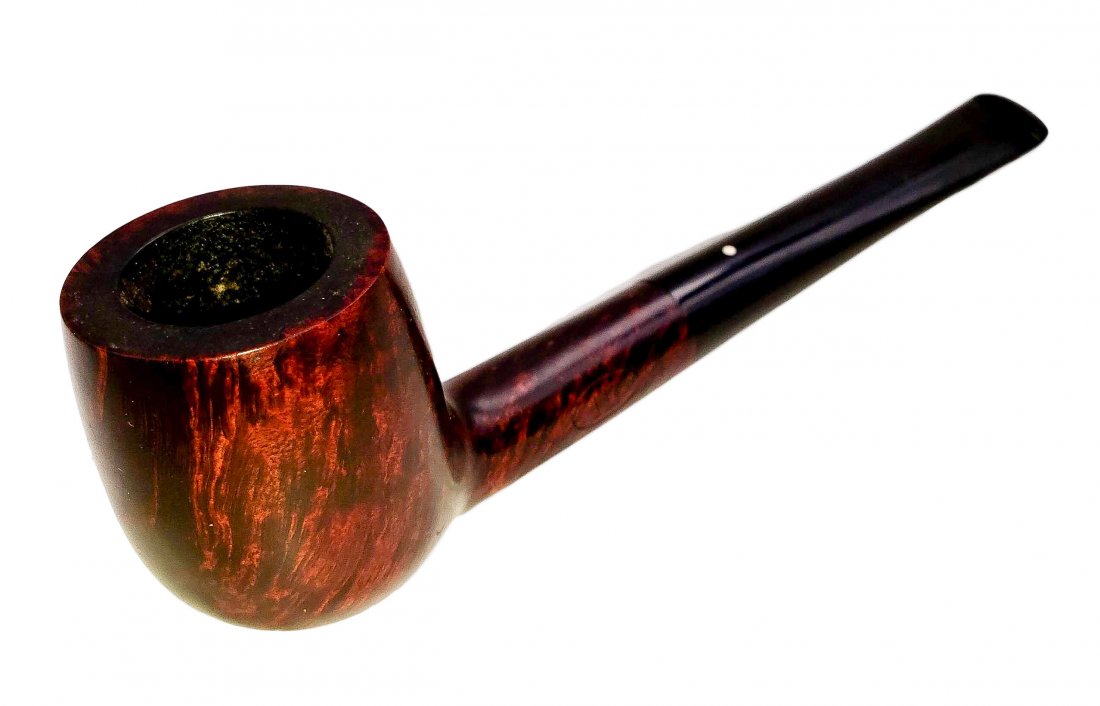 Dunhill White Spot Bruyere Billiard Style #3303 Pipe: Smooth finish, billiard style bowl bruyere pipe with a black vulcanite stem. Made in England. Provenance The Bruce Cohn Collection. Light wear and handling, moderate rim darkening as expected with a g