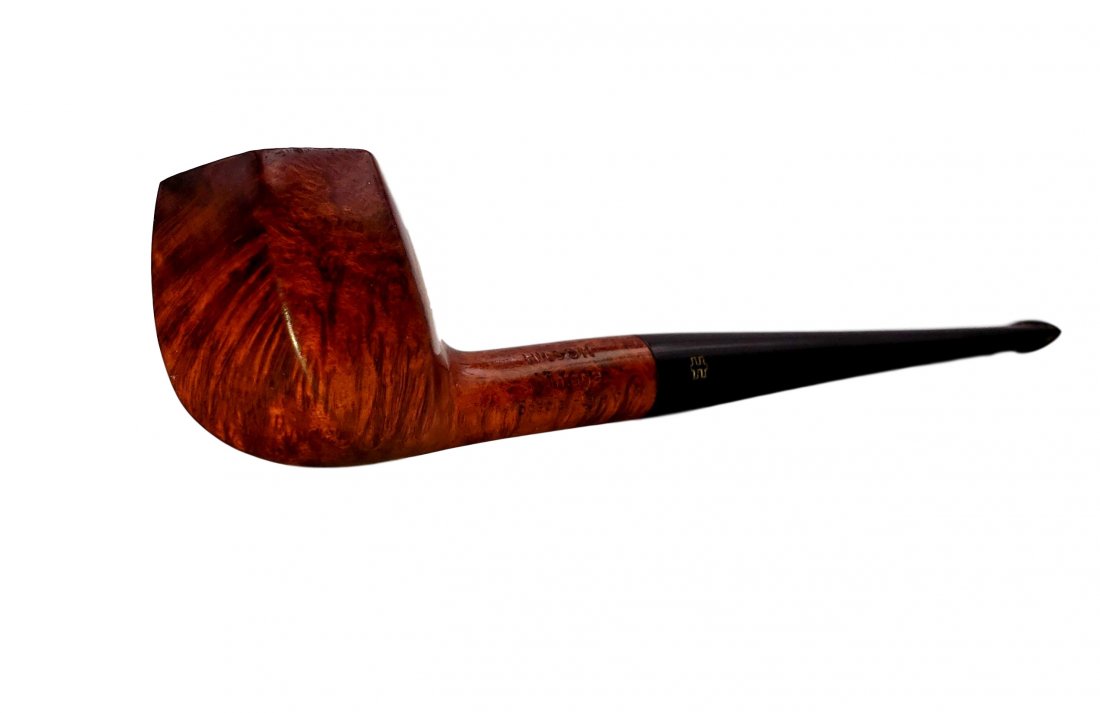 Hilson Vintage Special Grain #420/6 Panel Bowl Pipe: Estate Pipe: Smooth finish, Panel style bowl special grain pipe with an ebonite straight stem. Made in Holland. Provenance The Bruce Cohn Collection. Moderate wear and handling, stem tip wear is noted