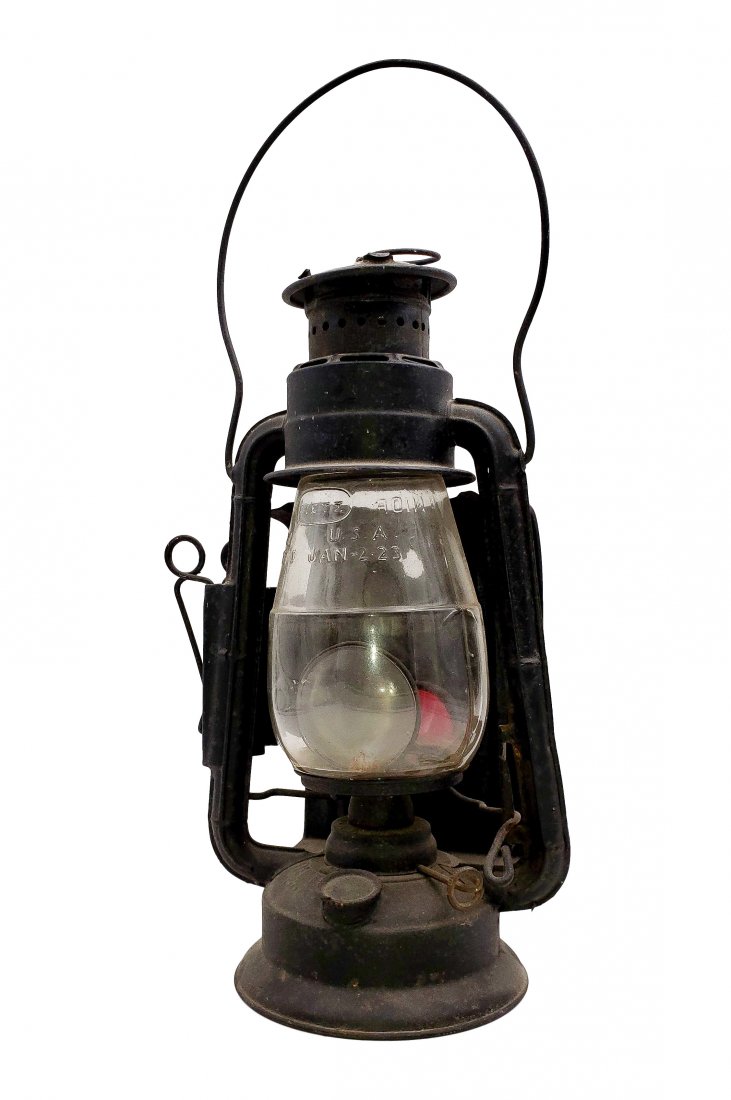 Cold Blast Lantern Buckeye w/ Carriage Clamp RARE: Fine antique condition, with both red and clear focusing lenses intact as well as bail, globe, and carriage side clamp. Globe marked - Junior Cold Blast H7-. Very fine antique condition. 12.5 inches h