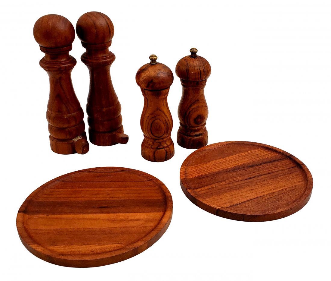Ernest Sohn Teak Trivets and S&P sets : 6 pieces: Two round Ernest Sohnteak trivets 7.5-inch diameter each. Two sets of unmarked teak salt and pepper grinders. Salt Cellars are 7.5 inches high, Pepper Grinders are 6.5 inches high.