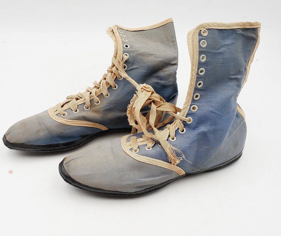 1919-1920 Keds : EARLY Womens Athletic Shoes: History: 1919-20 Keds Blue Uppers Rubber Soled Shoes. Antique Sneakers Size 3 Keds with sky blue uppers of shiny cotton and soles of black rubber by " The United States Rubber Company". Soles are pristine and 