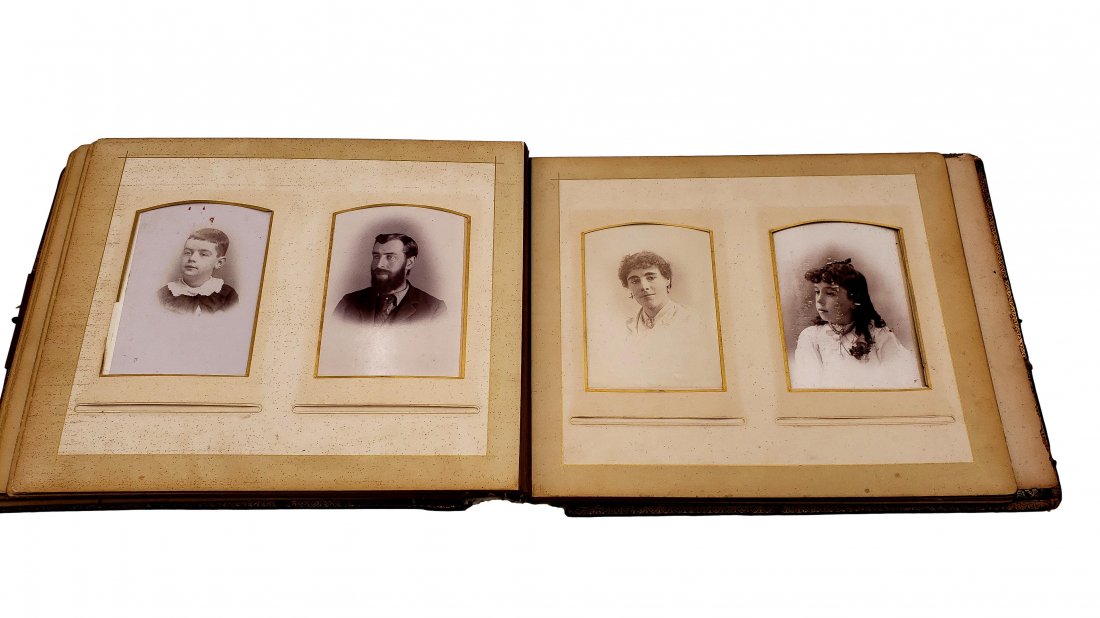 Antique Photo Album- Carte de Visite Album (1 of 11)