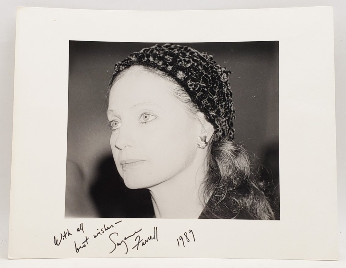 Suzanne Farrell, 1989: Signed Photo Portrait: B/W photo of Suzanne Farrell, 1989 by P.Rankin- Smith mounted on art paper and signed on the margin by Suzanne Farrell, 1989. The signature is authentic with provenance. Image size : 8 x 9.25 inches. 