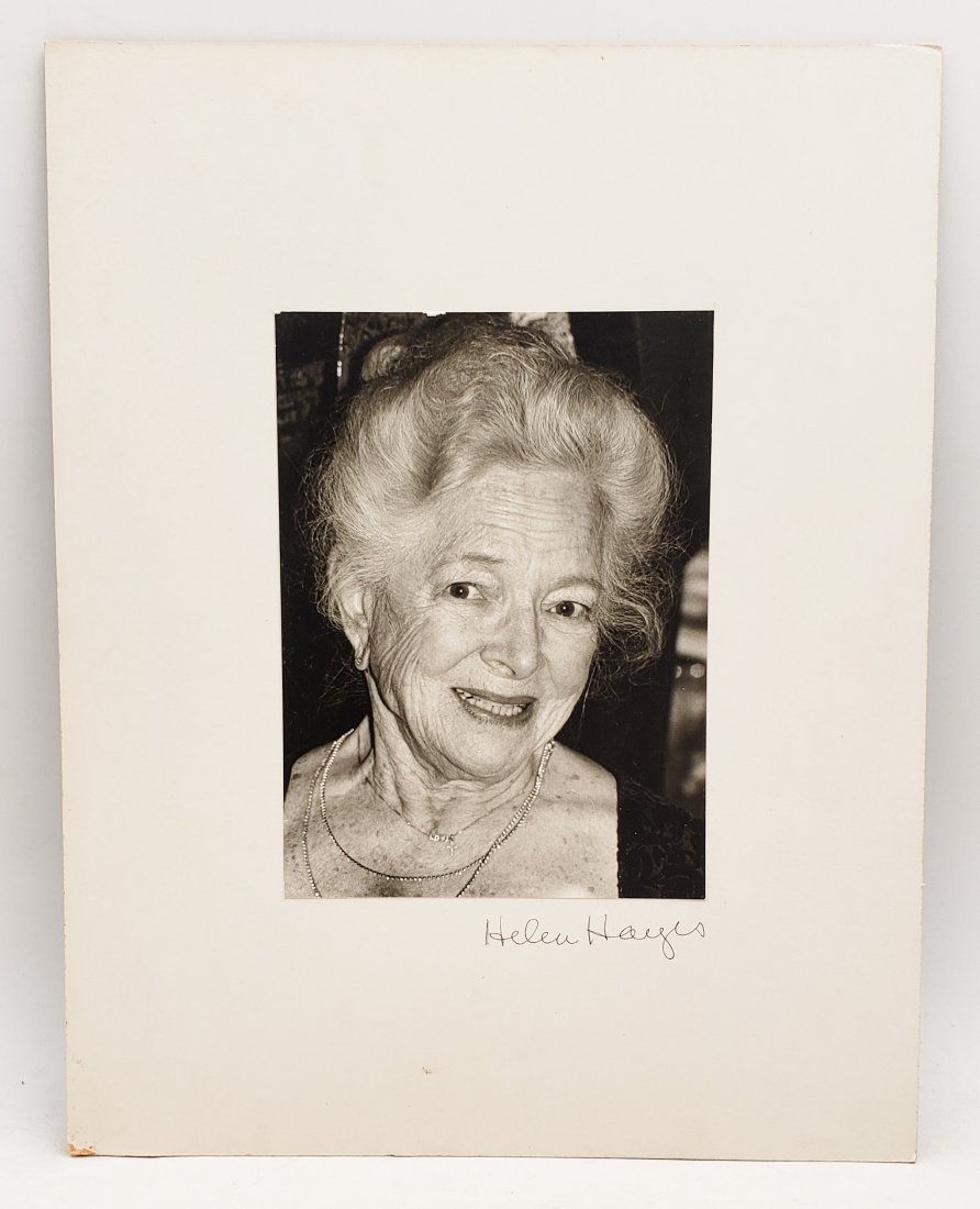 Helen Hayes: Signed Photo Portrait: B/W photo of Helen Hayes by P.Rankin- Smith mounted on art paper /board and signed on the margin by Helen Hayes. The signature is authentic with provenance. Image size :5.5 x 7.25 inches. Mount size: 