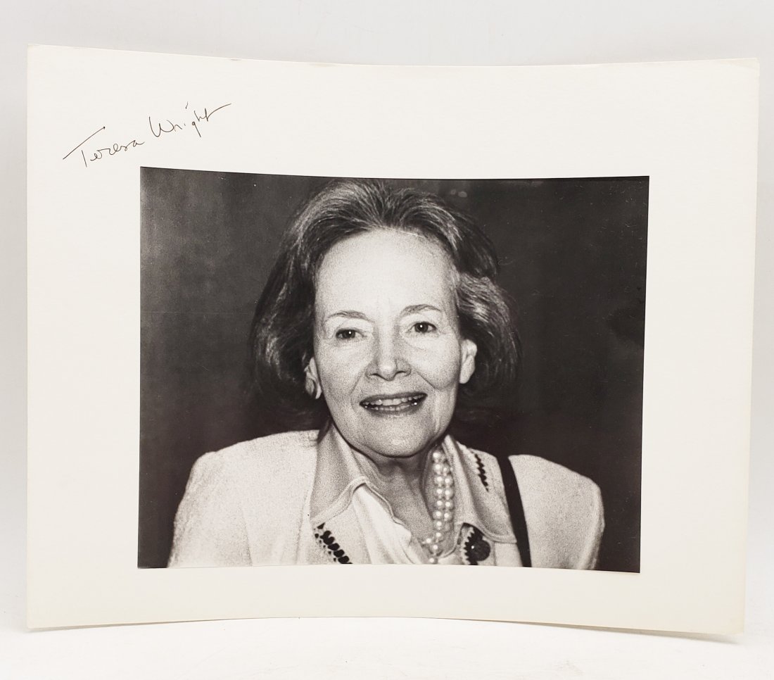 Teresa Wright: Signed Photo Portrait: B/W photo of Teresa Wright by P.Rankin- Smith mounted on art paper /board and signed on the margin by Teresa Wright. The signature is authentic with provenance. Image size : 9.75 x 7.75 inches. Mount 