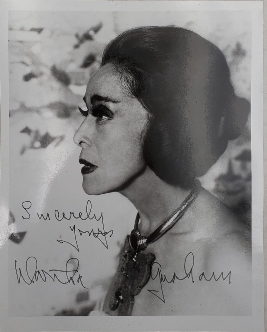 Martha Graham : Signed Photo Portrait (1 of 1)