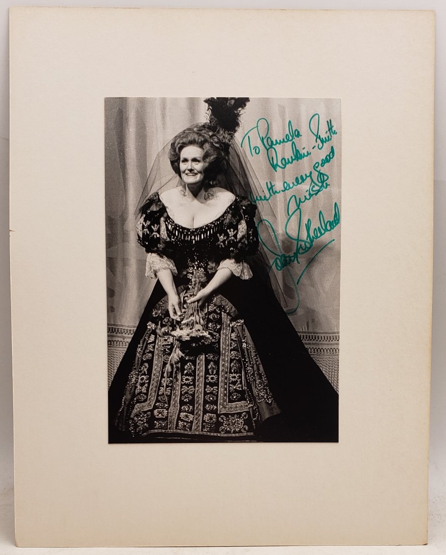 Joan Sutherland : Signed Photo Portrait (1 of 3)