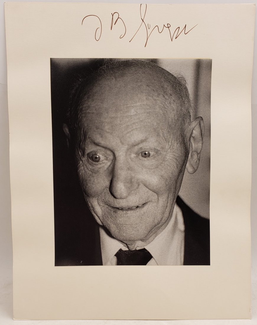 Isaac B Singer, 1986 : Signed Photo Portrait (1 of 3)