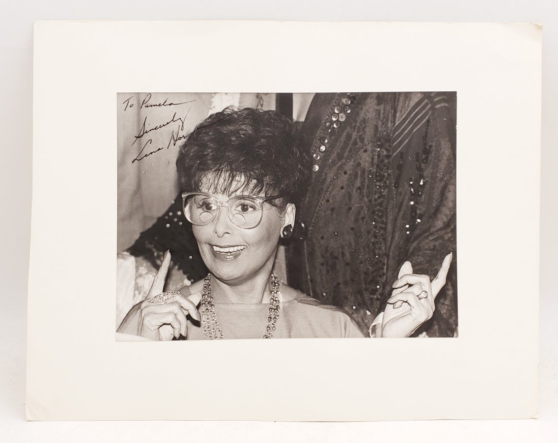 Lena Horne : Signed Photo Portrait (1 of 3)