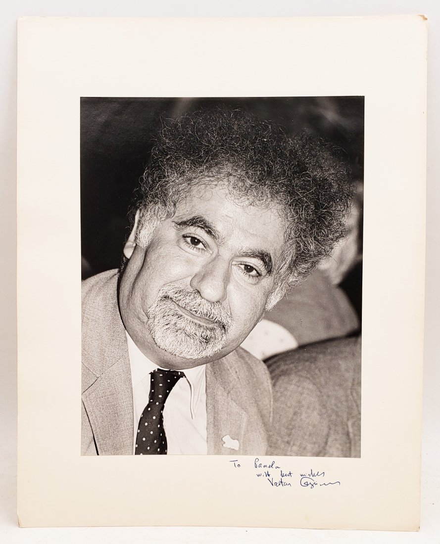 Vartan Gregorian : Signed Photo Portrait: B/W photo of Vartan Gregorian by P.Rankin- Smith mounted on art paper /board and signed on the margin by Vartan Gregorian. The signature is authentic with provenance. Image size : 7.75 x 10 inches. Mo