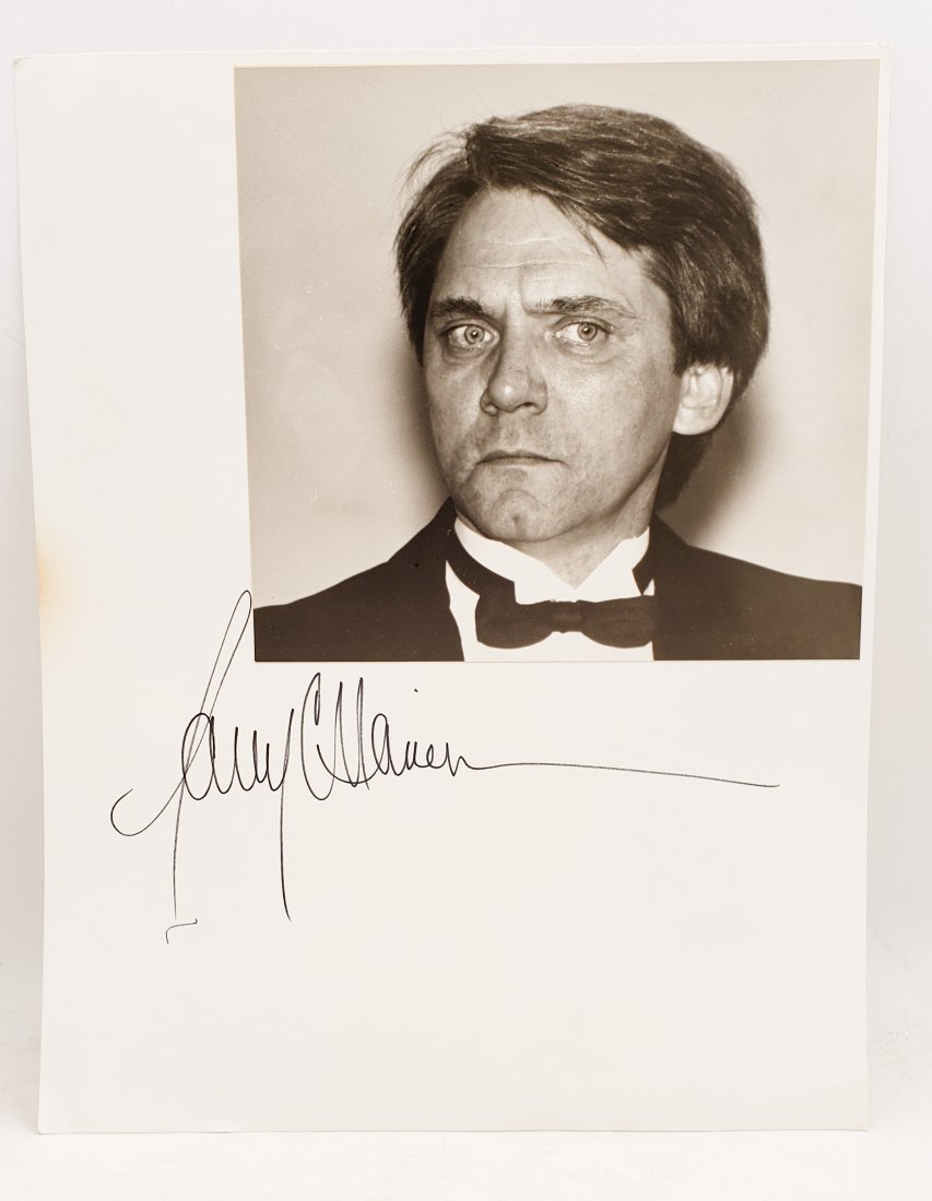 Larry Curtis Heinemann : Signed Photo Portrait: B/W photo of Larry Curtis Heinemann by P.Rankin- Smith mounted on art paper /board and signed on the margin by Larry C. Heinemann. The signature is authentic with provenance. Image size : 7.5 x 8 inch