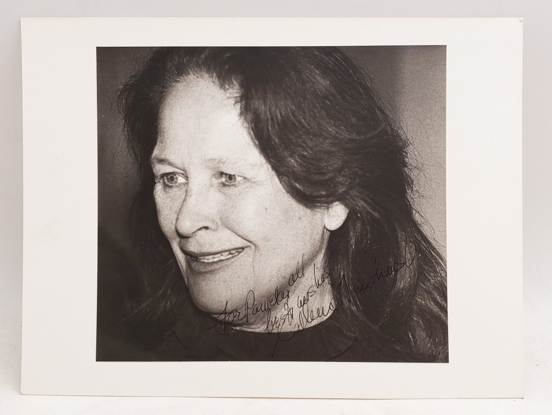 Colleen Dewhurst : Signed Photo Portrait: B/W photo of Colleen Dewhurst by P.Rankin- Smith mounted on art paper /board and signed on the image by Colleen Dewhurst. The signature is authentic with provenance. Image size : 8.25 x 7.25 inches. M