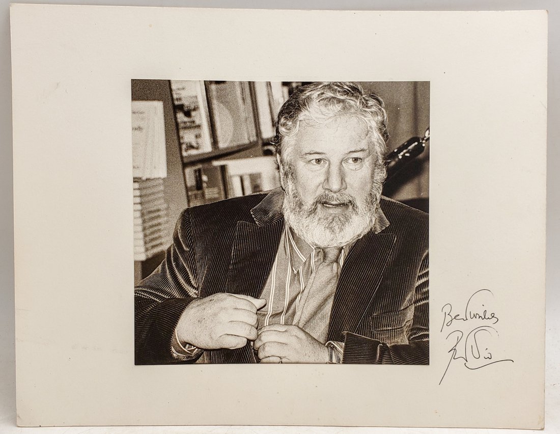 Peter Ustinov : Signed Photo Portrait: B/W photo of Peter Ustinov by P.Rankin- Smith mounted on art paper /board and signed on the margin by Peter Ustinov. The signature is authentic with provenance. Image size : 8 x 7.5 inches. Mount size