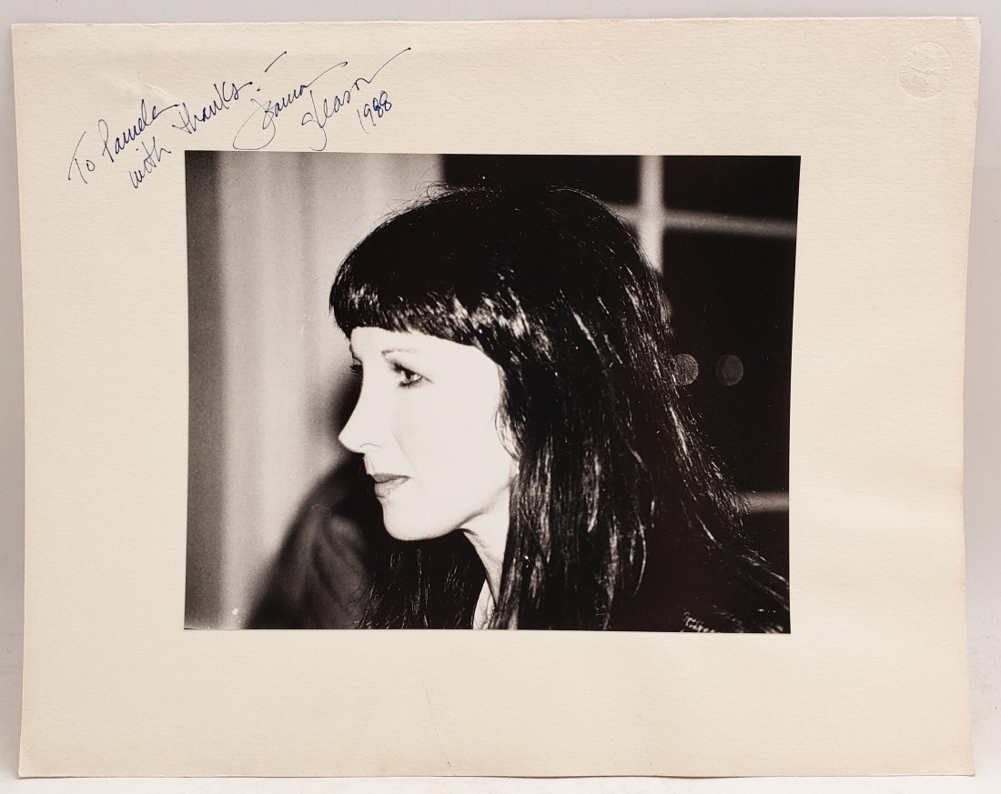 Joanna Gleason : Signed Photo Portrait: B/W photo of Joanna Gleason by P.Rankin- Smith mounted on art paper /board and signed on the margin by Joanna Gleason. The signature is authentic with provenance. Image size : 7 x 9 inches. Mount size