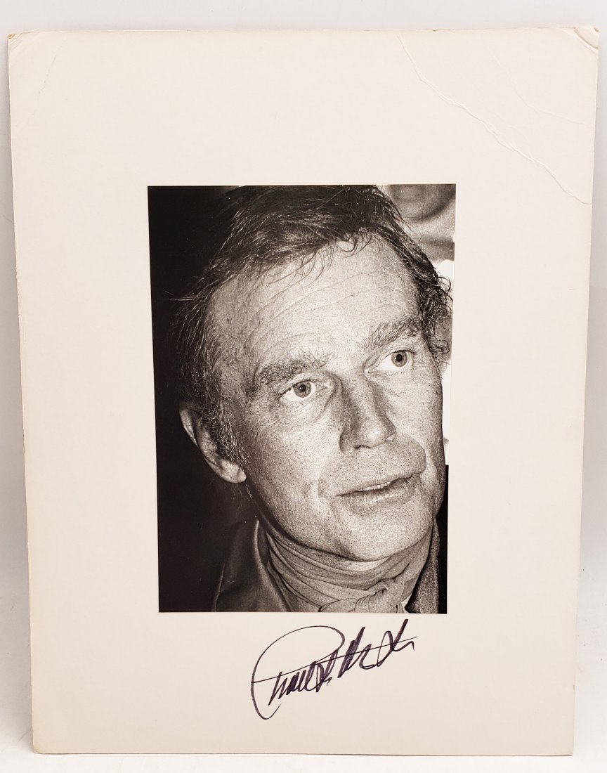 Charlton Heston, 1979 : Signed Photo Portrait: B/W photo of Charlton Heston by P.Rankin- Smith mounted on art paper /board and signed on the margin by Charlton Heston. The signature is authentic with provenance. Image size : 6 x 8.5 inches. Mount 
