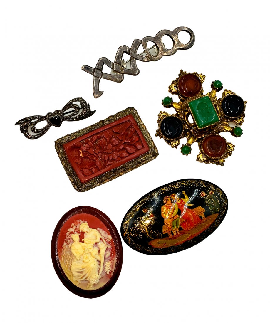 Vintage Pins and Broaches Lot 6 PCS (1 of 3)