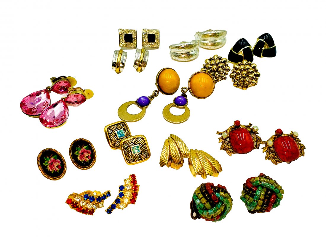 Vintage Fashion Earrings : Clip Ons Dozen + (1 of 2)